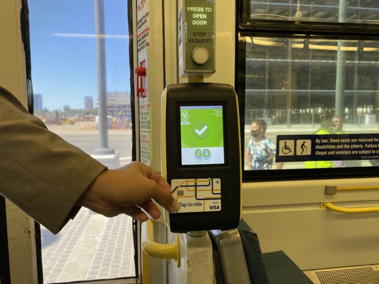 Sacramento gives the green light to contactless transit payments