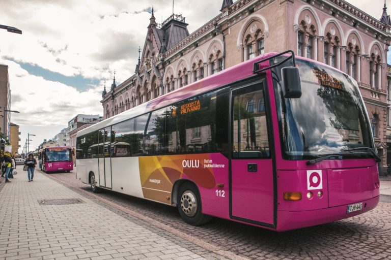 Rollout of contactless payments begins on buses in Oulu, Finland